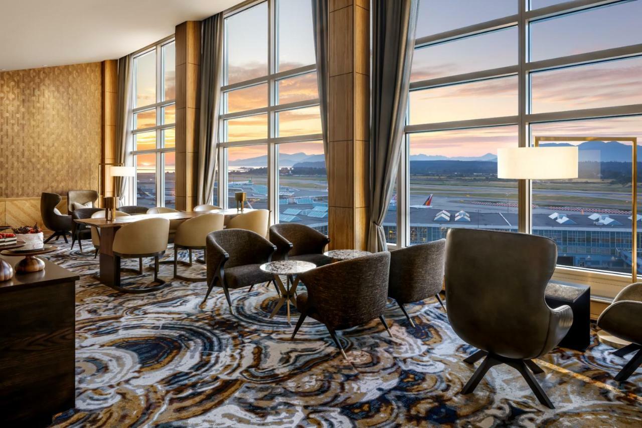 Hotel Fairmont Gold At Fairmont Vancouver Airport