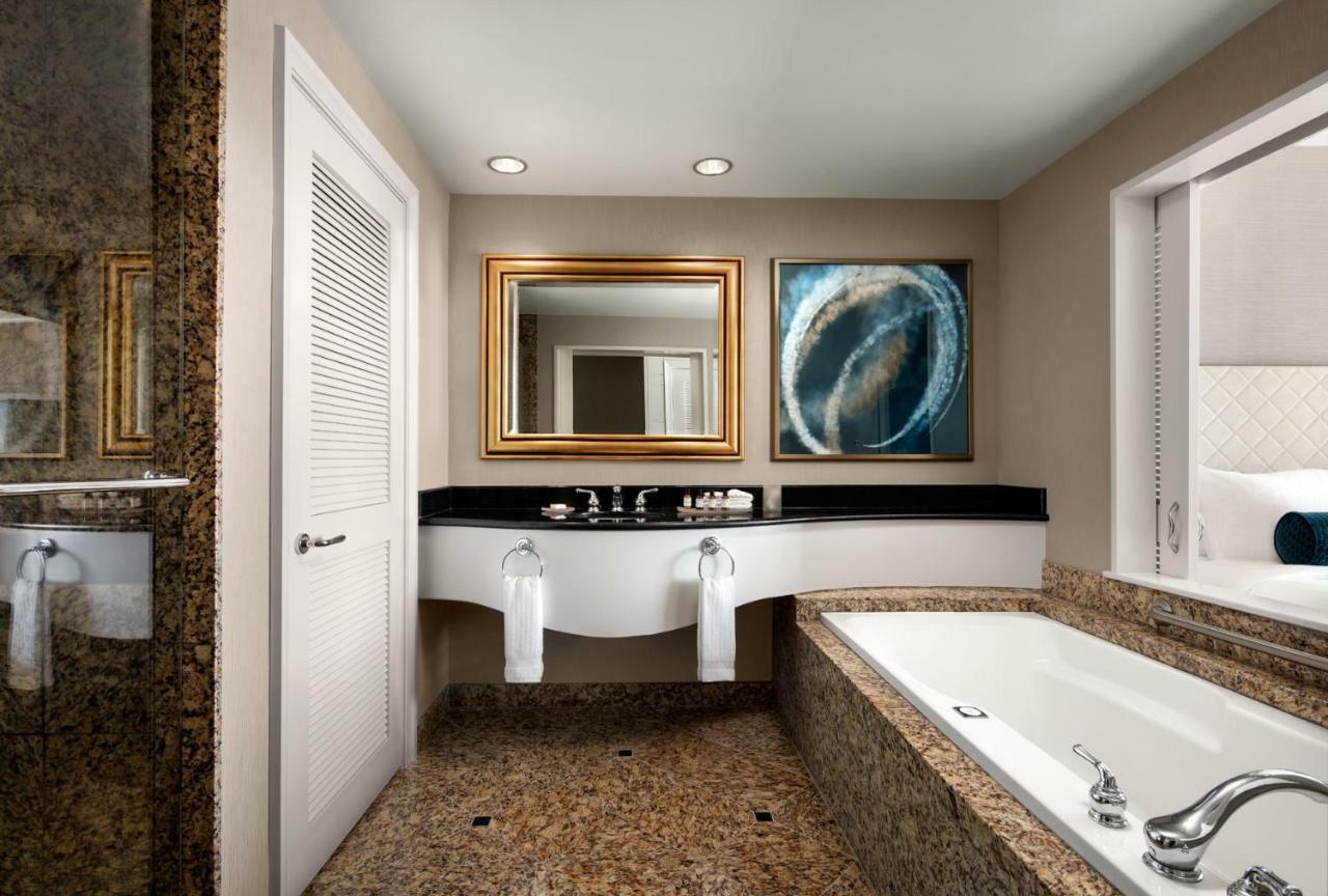Fairmont Gold At Fairmont Vancouver Airport 5*